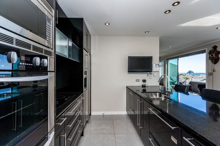 Photo of property in 244a Saint Aubyn Street, New Plymouth, 4310