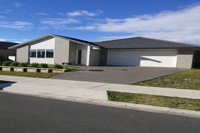 Photo of property in 8 Kuru Place, Papamoa, 3118