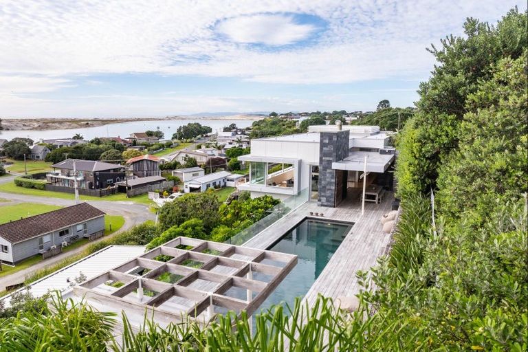 Photo of property in 53 Olsen Avenue, Mangawhai Heads, Mangawhai, 0505