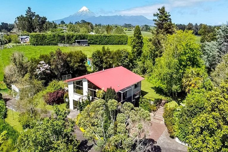 Photo of property in 481 Carrington Road, Hurworth, New Plymouth, 4371