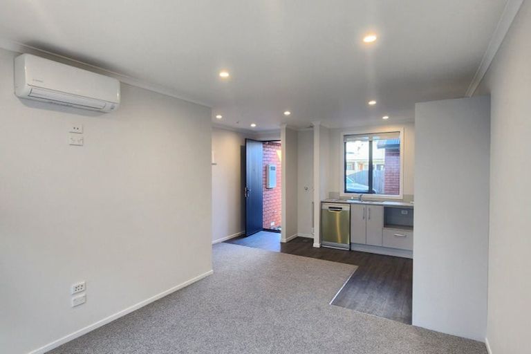 Photo of property in 2/165 Knighton Road, Hillcrest, Hamilton, 3216