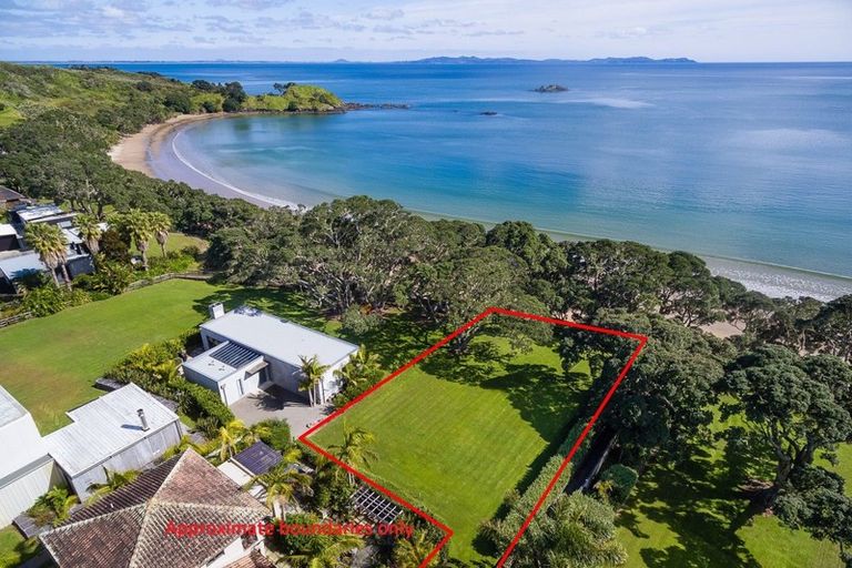 Photo of property in 56 Bayside Drive, Coopers Beach, 0420