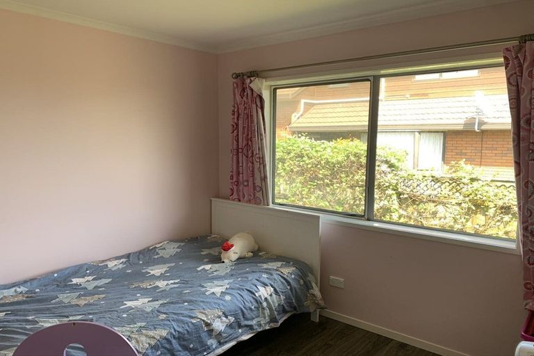 Photo of property in 11 Summermist Drive, Northpark, Auckland, 2013