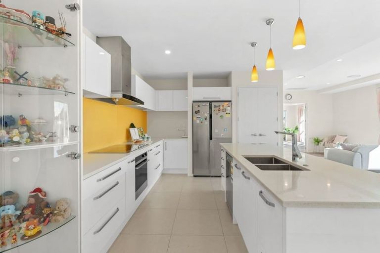 Photo of property in 10 Edwin Ebbett Place, Wigram, Christchurch, 8025