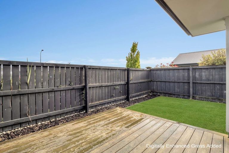 Photo of property in 80 Shillingford Boulevard, Rolleston, 7615