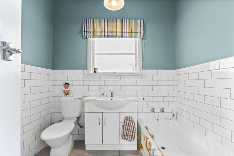 Photo of property in 11 Cooper Street, Lansdowne, Masterton, 5810