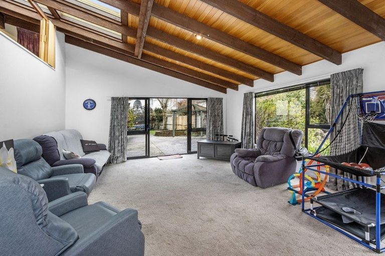 Photo of property in 212 Grahams Road, Burnside, Christchurch, 8053