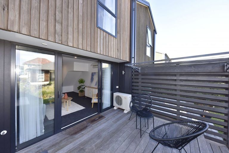 Photo of property in 2/111 Edgeware Road, St Albans, Christchurch, 8014