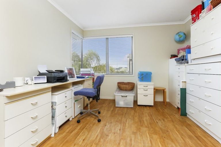 Photo of property in 72 Ardern Avenue, Stanmore Bay, Whangaparaoa, 0932