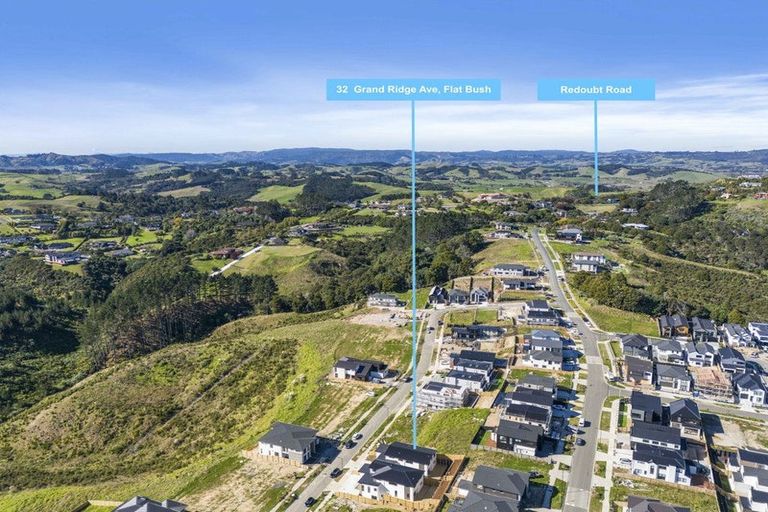 Photo of property in 32 Grand Ridge Avenue, Flat Bush, Auckland, 2019