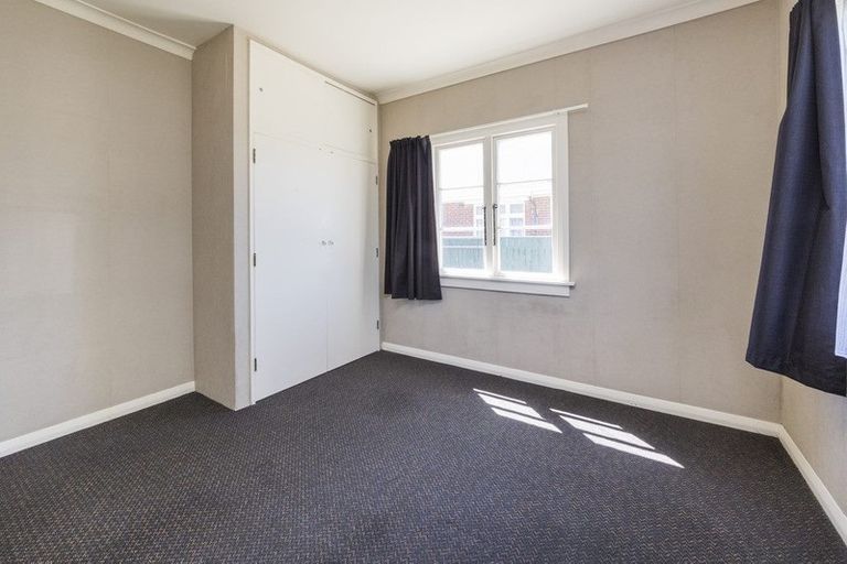 Photo of property in 629 Featherston Street, Roslyn, Palmerston North, 4414