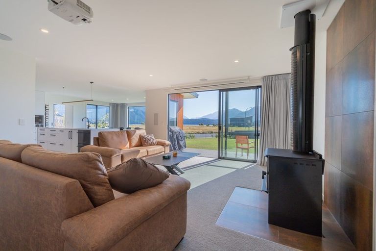 Photo of property in 10 Red Deer Place, Te Anau, 9600