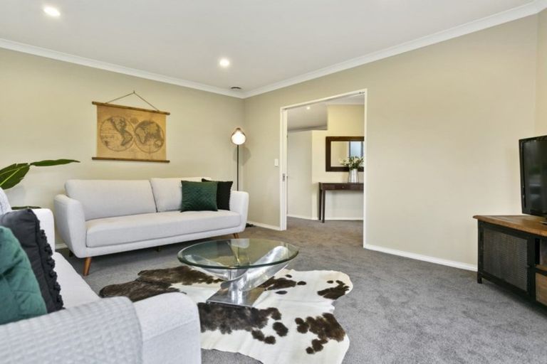 Photo of property in 4 Chesterton Drive, Leamington, Cambridge, 3432