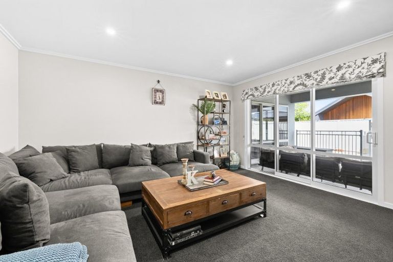 Photo of property in 75a Arataki Road, Havelock North, 4130