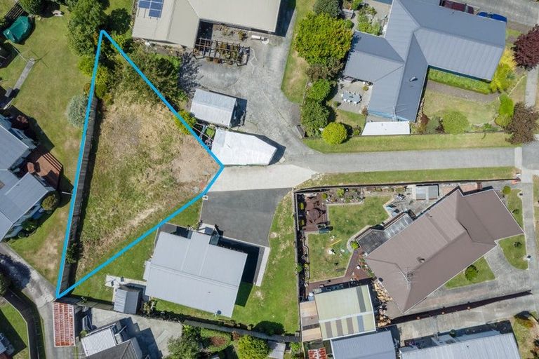 Photo of property in 80b Pasadena Crescent, Totara Park, Upper Hutt, 5018