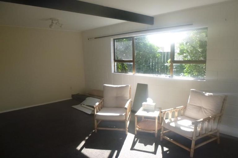 Photo of property in 25 Walton Road, Paraparaumu Beach, Paraparaumu, 5032