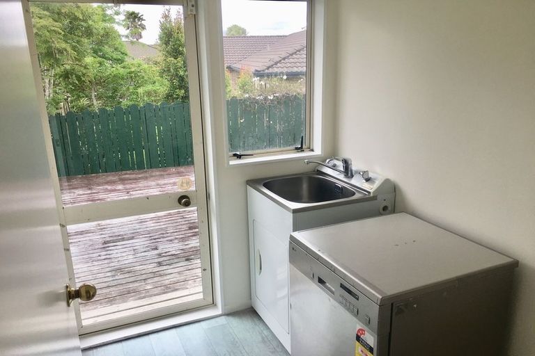 Photo of property in 176 Burswood Drive, Burswood, Auckland, 2013