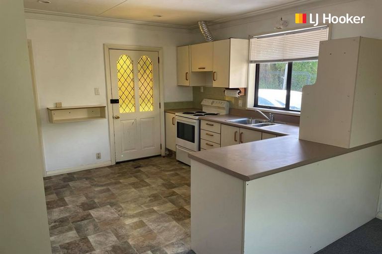 Photo of property in 31 Kaikorai Valley Road, Kaikorai, Dunedin, 9010