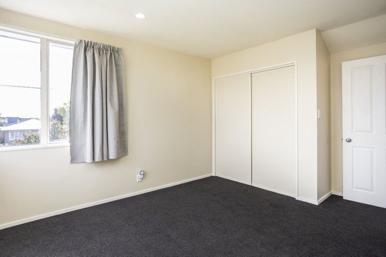 Photo of property in 1 Rosefield Lane, Northcote, Christchurch, 8052
