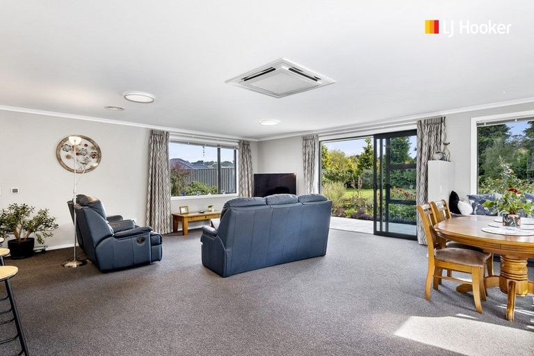 Photo of property in 16 Abbeyfield Close, Abbotsford, Dunedin, 9018