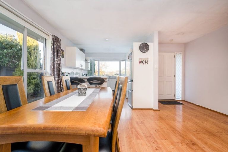 Photo of property in 28 Roydon Drive, Templeton, Christchurch, 8042