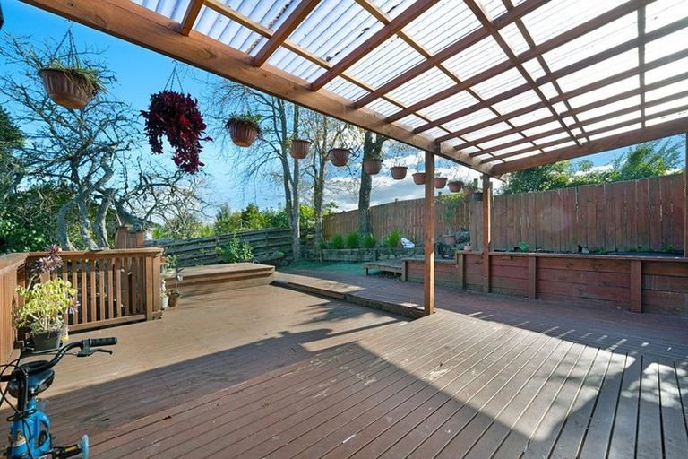 Photo of property in 2/46a Captain Scott Road, Glen Eden, Auckland, 0602