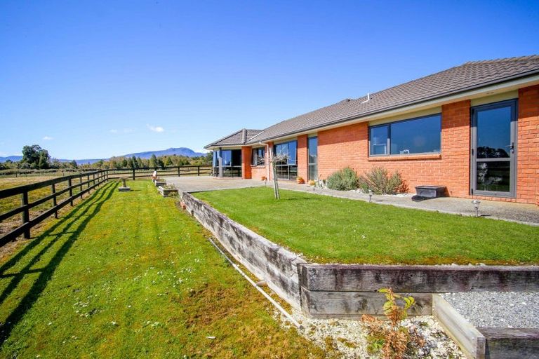 Photo of property in 106 Mcpadden Road, Westport, 7892