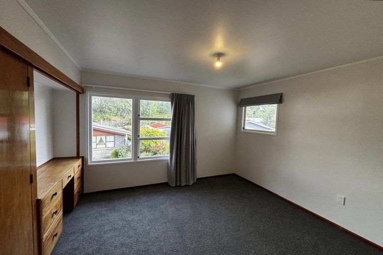 Photo of property in 92 Brois Street, Frankleigh Park, New Plymouth, 4310