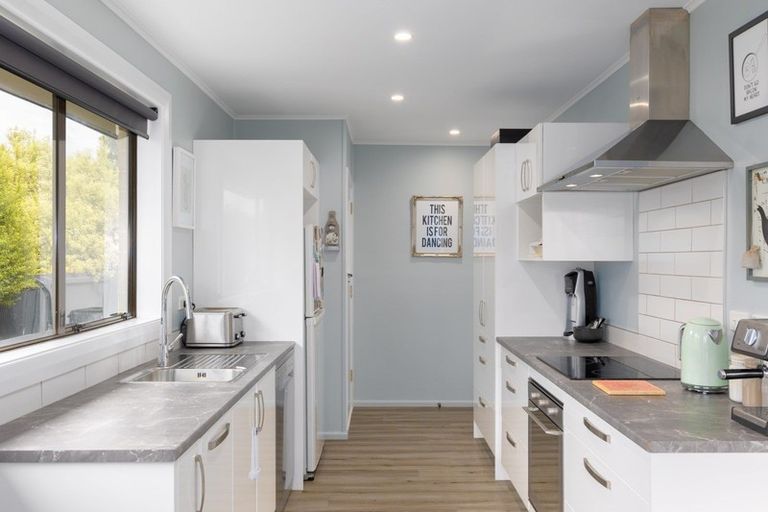 Photo of property in 45 Fenchurch Street, Redwood, Christchurch, 8051