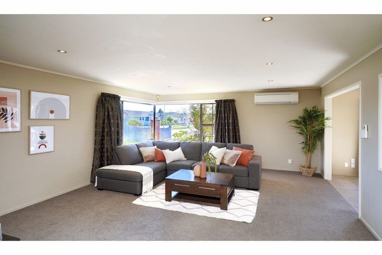Photo of property in 12 Veitches Road, Casebrook, Christchurch, 8051