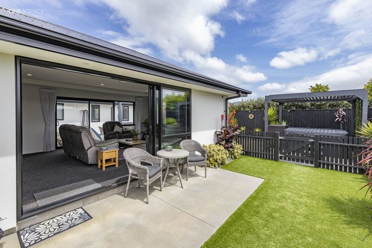 Photo of property in 2 Salisbury Avenue, Rangiora, 7400