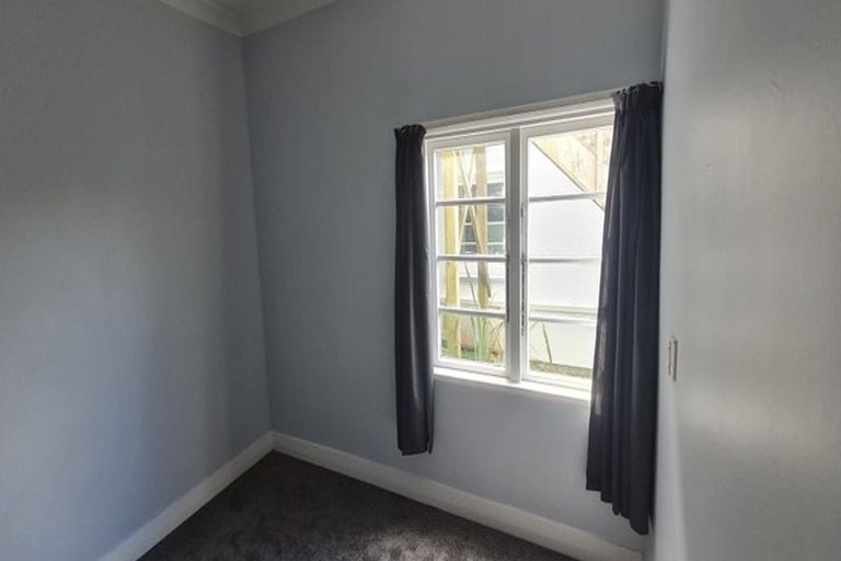 Photo of property in 4/71 Garden Road, Northland, Wellington, 6012