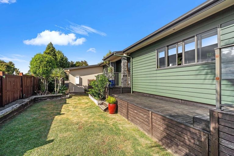 Photo of property in 4 Tarapatiki Drive, Whitianga, 3510