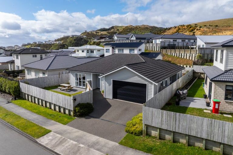 Photo of property in 75 Grenada Drive, Grenada Village, Wellington, 6037