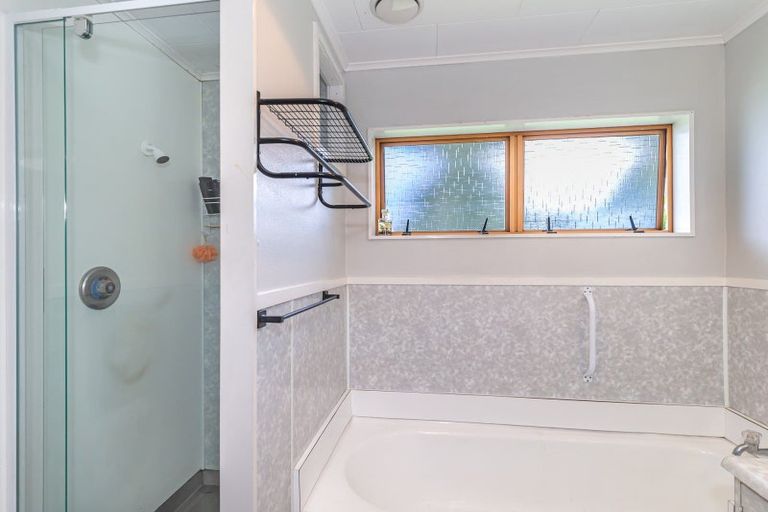 Photo of property in 97a Weraroa Road, Levin, 5510