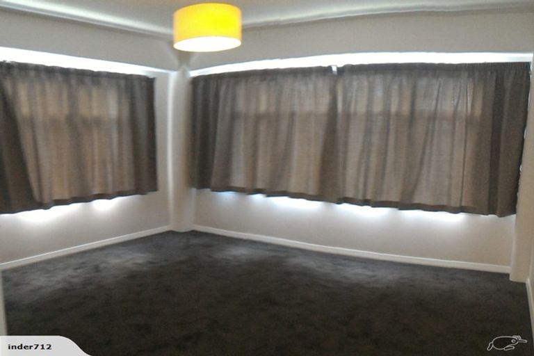 Photo of property in San Antonio Flats, 1/12 Kilbirnie Crescent, Kilbirnie, Wellington, 6022