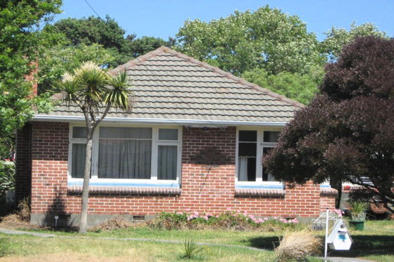 Photo of property in 130 Shortland Street, Wainoni, Christchurch, 8061