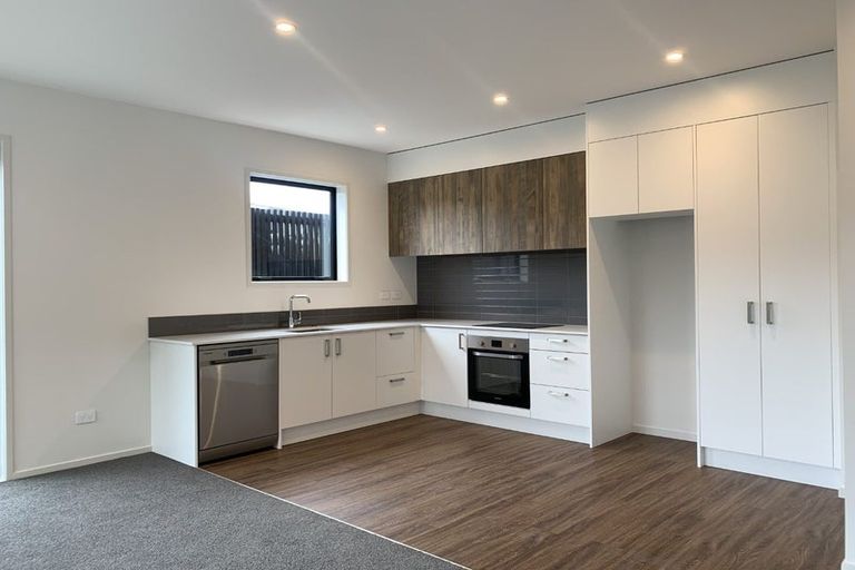 Photo of property in 82 Glidepath Road, Hobsonville, Auckland, 0616