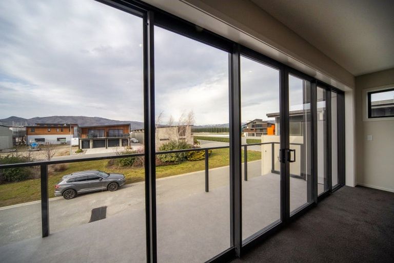 Photo of property in 10 Le Mans Grove, Cromwell, 9384