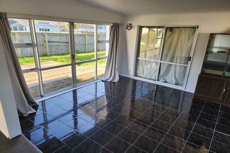 Photo of property in 114 Wainuiomata Road, Wainuiomata, Lower Hutt, 5014