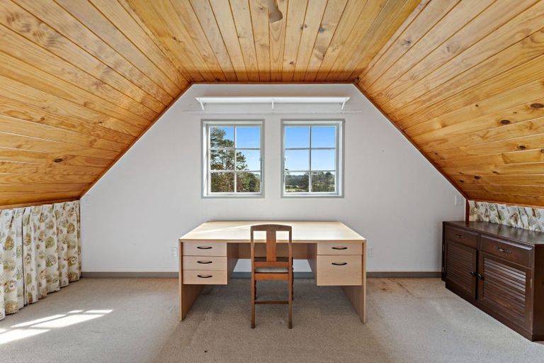 Photo of property in 69 Valley Road, Waimauku, 0881