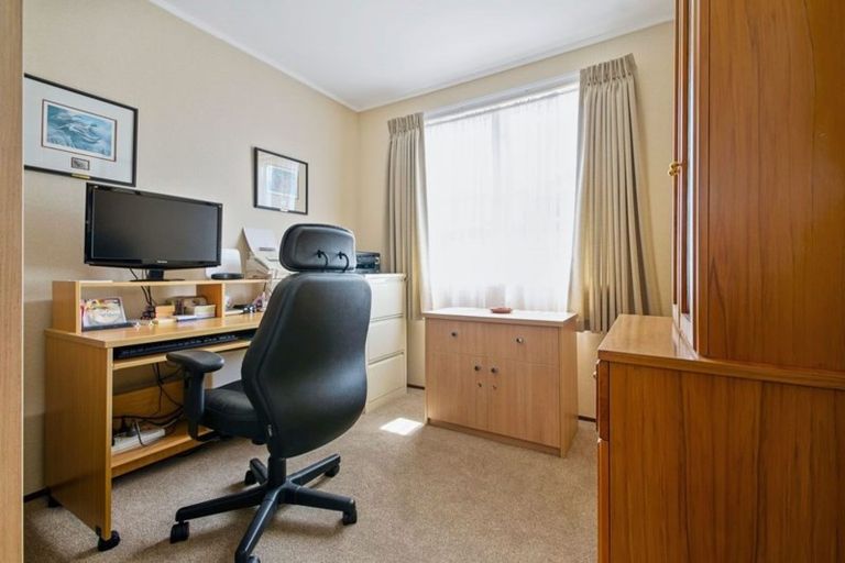 Photo of property in 9 Winiata Terrace, Papakura, 2110