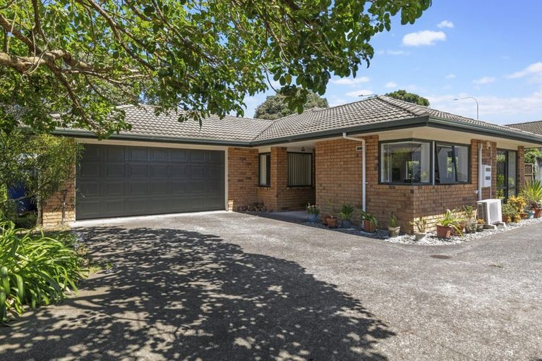 Photo of property in 11 Wentworth Park, Albany, Auckland, 0632