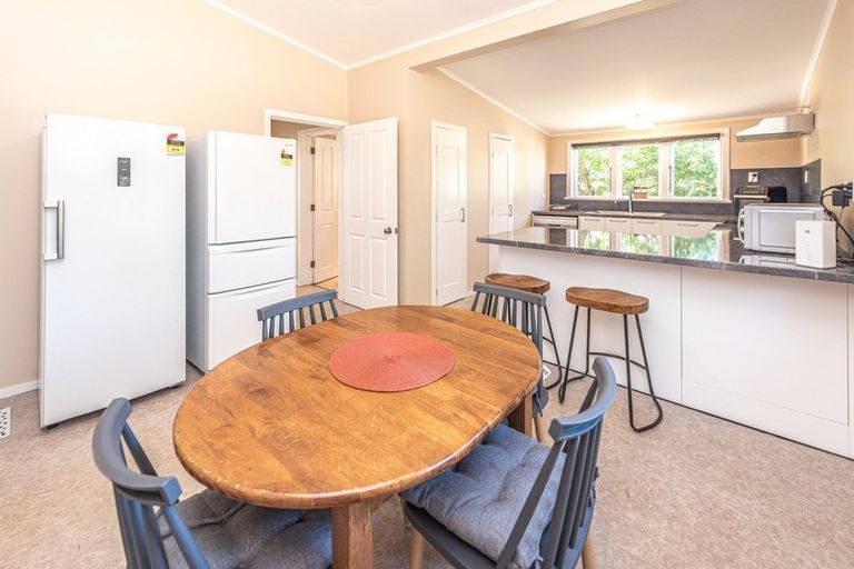 Photo of property in 42 Gloag Street, Waverley, 4510