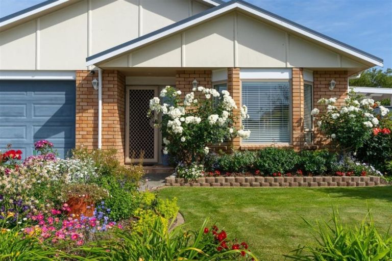 Photo of property in 2 Joan Allen Lane, Masterton, 5810