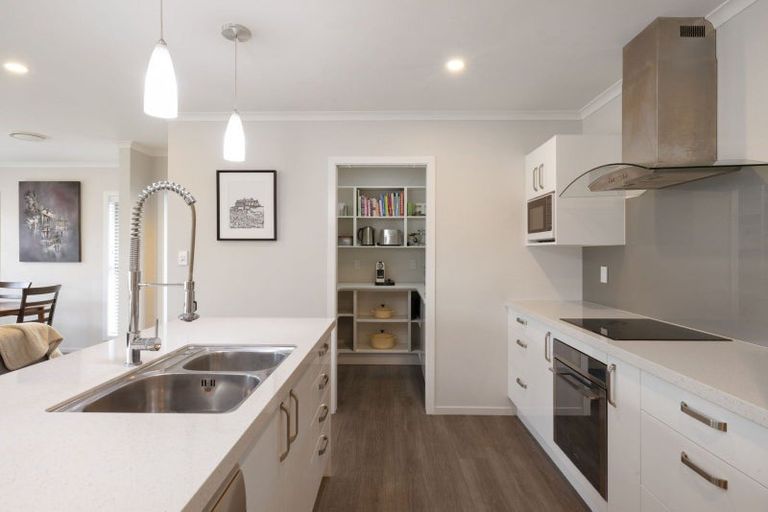 Photo of property in 16 Oolong Court, Huntington, Hamilton, 3210