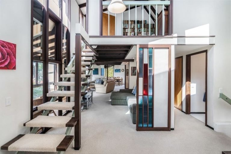 Photo of property in 18 Amante Crescent, Mairangi Bay, Auckland, 0630