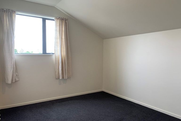 Photo of property in 26b Lake Terrace Road, Burwood, Christchurch, 8061