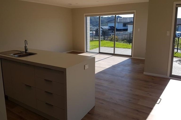 Photo of property in 14 Omaka Place, Aotea, Porirua, 5024