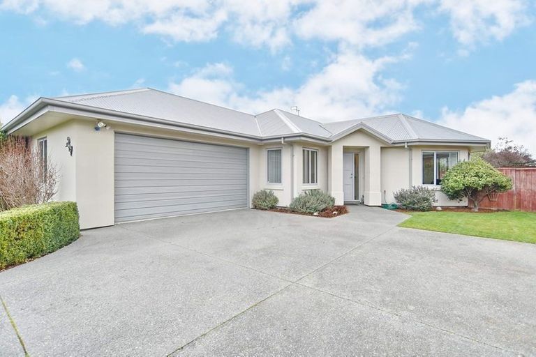 Photo of property in 11 Kotare Avenue, Rangiora, 7400